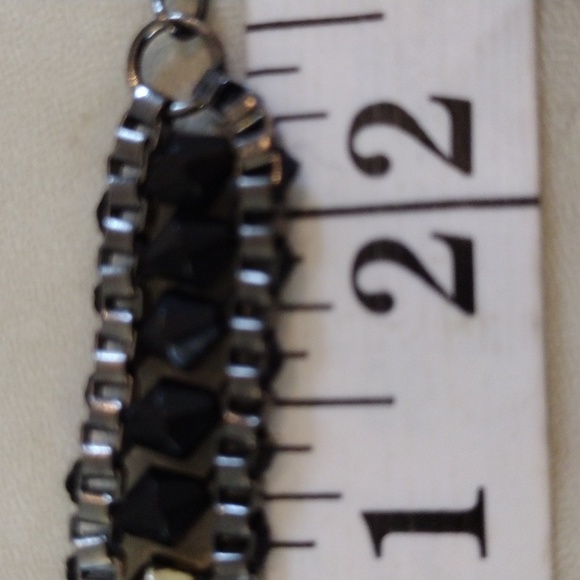 Beautiful wrap style chain and beads band watch. - Picture 5 of 7